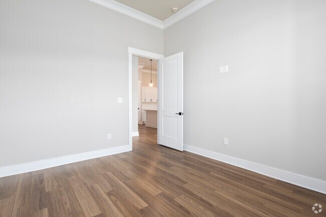 1BR, 1BA - 885SF Bedroom