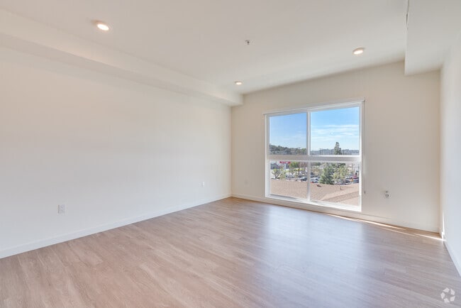1BR, 1BA - 635SF - the perch