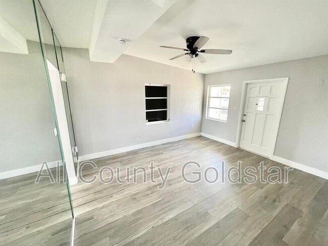 Photo - 3436 Lucerne Terrace House