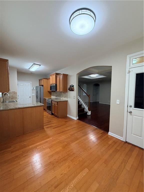 2118 Newbury Oaks Dr