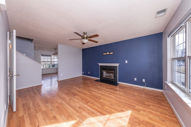 Photo - 203 Bruton Dr