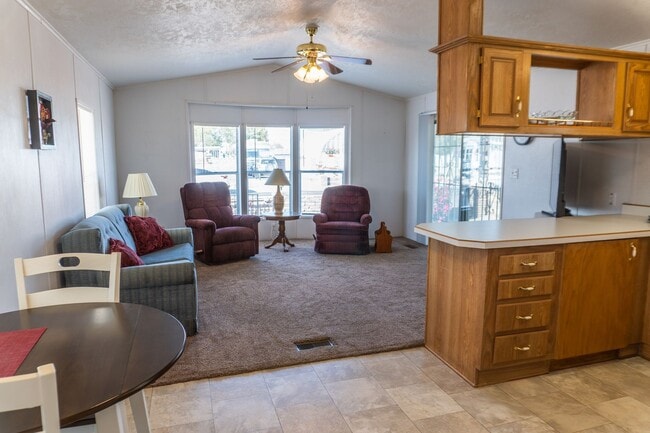 Photo - Cozy & Bright Manufactured Home in Fortuna...