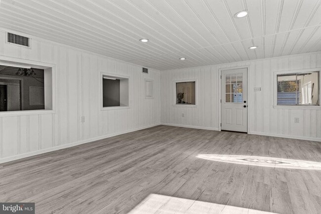 Photo - 5 Chairville Rd