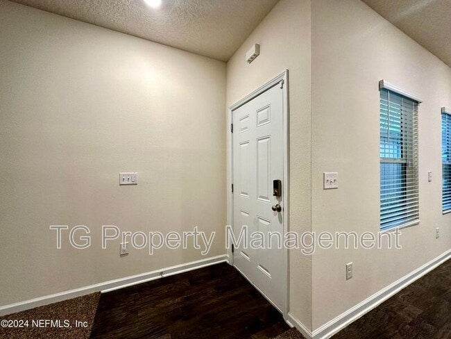 Photo - 336 Aralia Ln