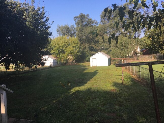 Photo - 522 N High St