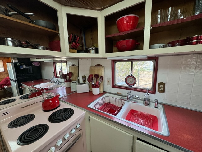 Photo - 62323 Belmont St