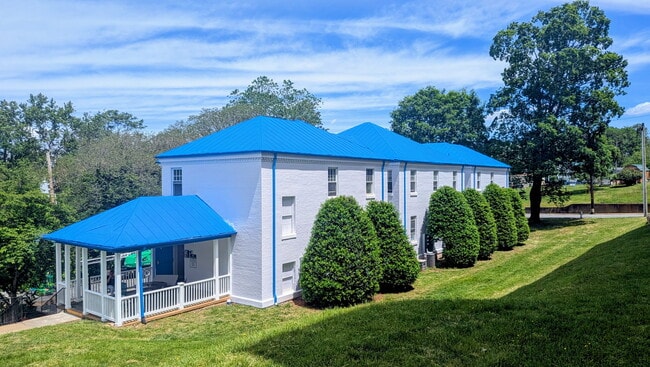 Elora Gardens Lynchburg