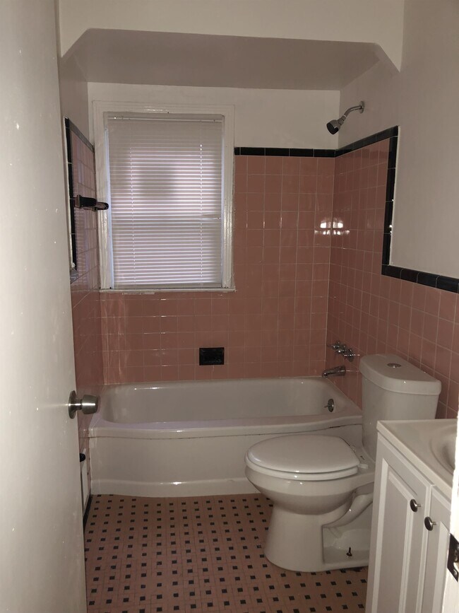 Photo - 19662 Eureka St