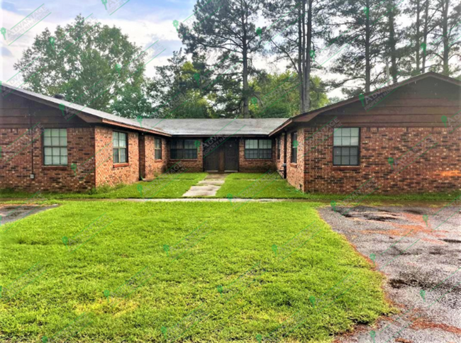 Coming Soon: 2-Bedroom, 1-Bathroom Apartme... - Coming Soon: 2-Bedroom, 1-Bathroom Apartme... House