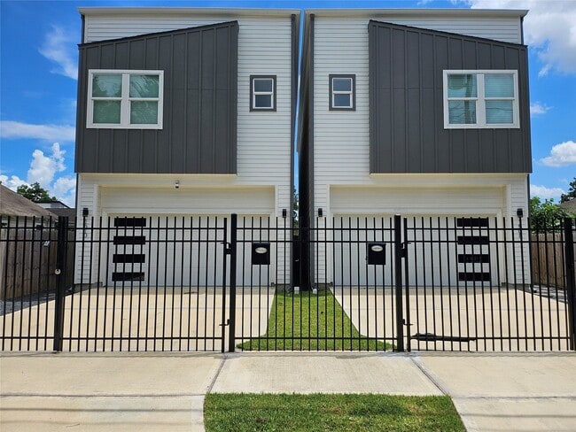 Building Photo - 1508 Weiss St Rental