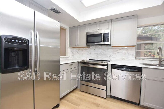 Photo - 2025 Sylvester Rd Unidad S2