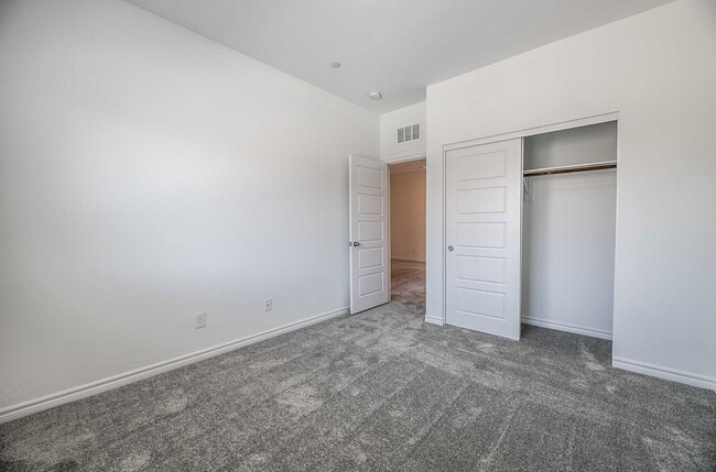 STUNNING BRAND NEW 3 BEDROOM TOWNHOUSE! - STUNNING BRAND NEW 3 BEDROOM TOWNHOUSE!