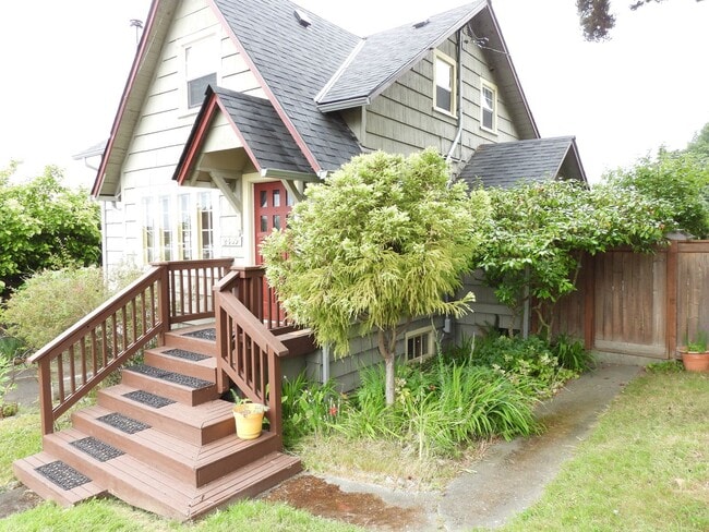 Photo - 2409 S Chase St