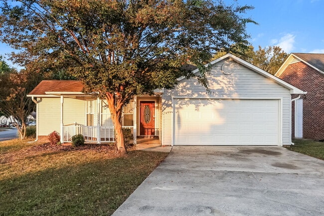 Building Photo - 4980 Valley Trail Ct Rental
