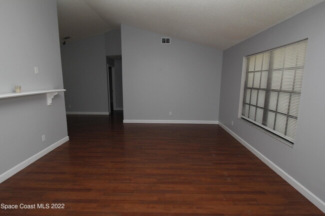 Photo - 1009 Fairplay Ave NW