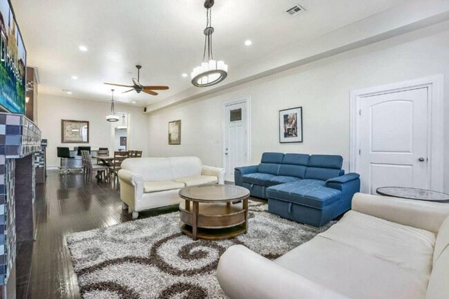 1721 Robert C. Blakes Sr. Dr Unit SI FL3-ID1269264P