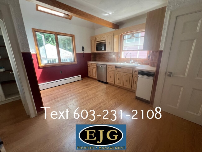 Photo - 70 Hume Ave