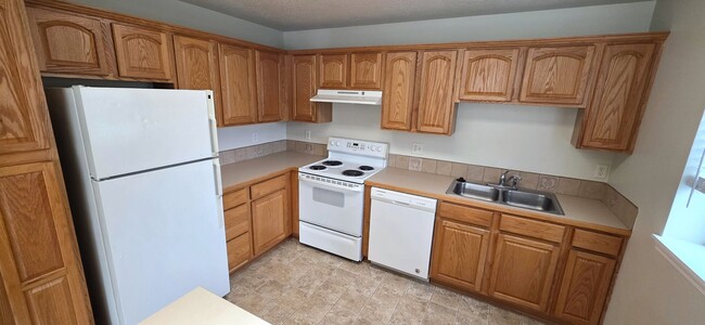 Photo - 2BD/2BA, Landscaping Included, In-Unit W/D