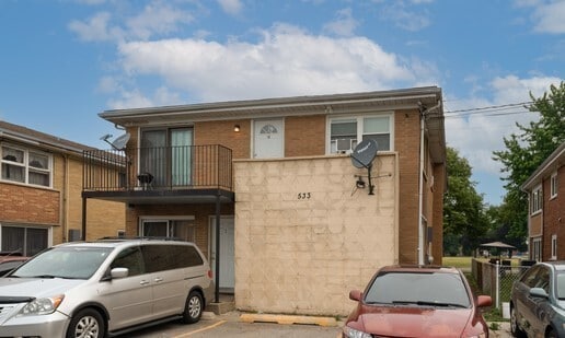Photo - 533 Green Oaks Ct S Unit 4