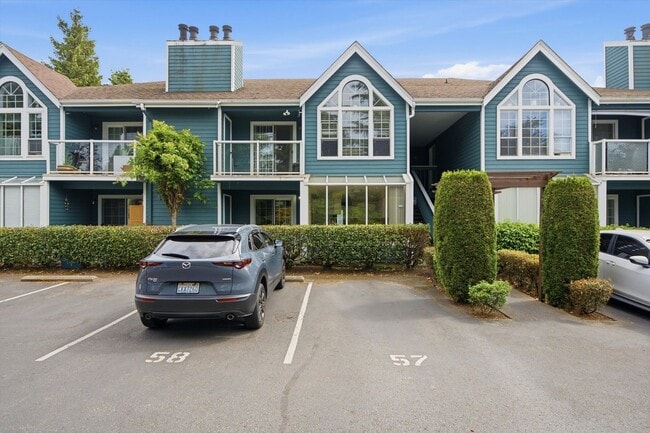 Photo - 2 bed 2 bath close to freeway