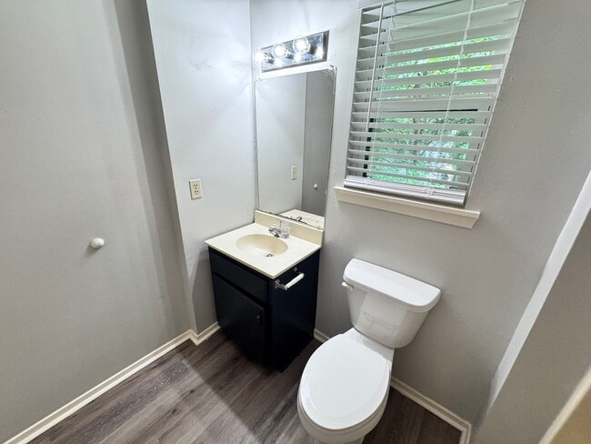 Photo - 1309 Access Rd