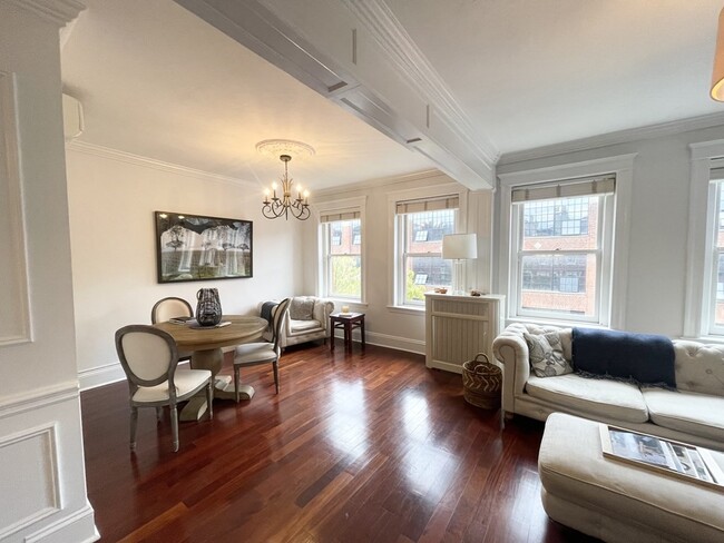 Building Photo - 145 Charles St Unit 4 Rental