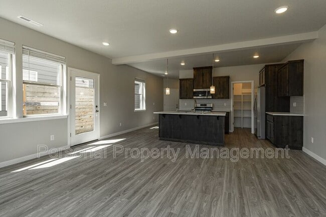 Photo - 8711 NE 43rd Pl