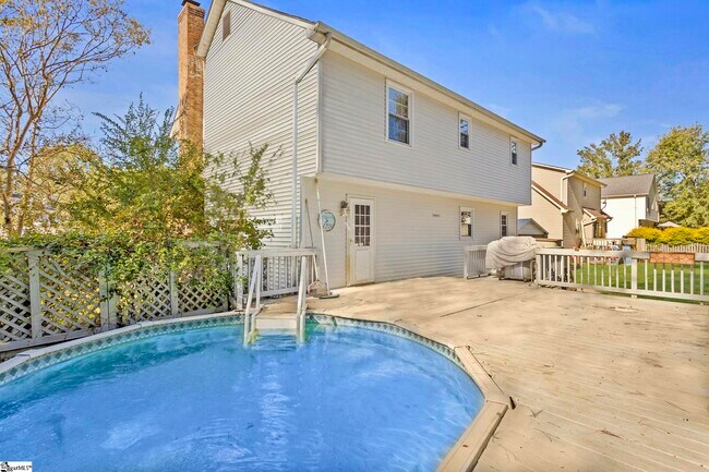 Photo - 405 Creek Dr