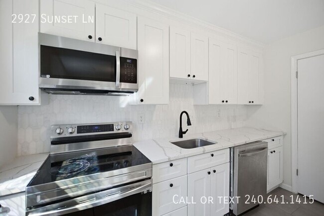 Photo - 2927 Sunset Ln