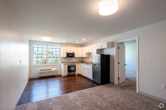 1BR, 1BA - 926SF - Living Room/Kitchen