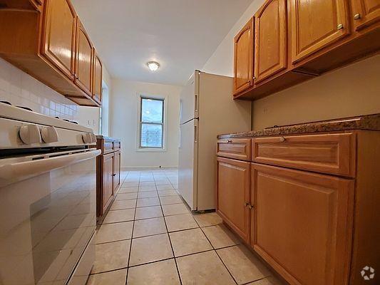 Building Photo - 3 bedroom in BRONX NY 10456 Unit 6F Rental