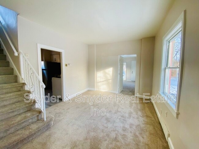Photo - 383 Black St