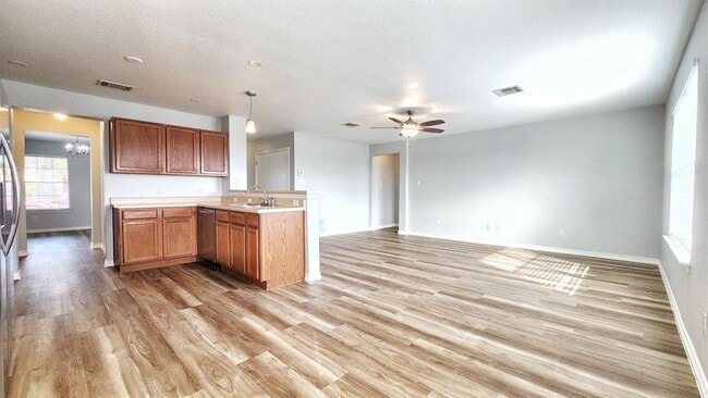 Photo - 202 Brandons Way