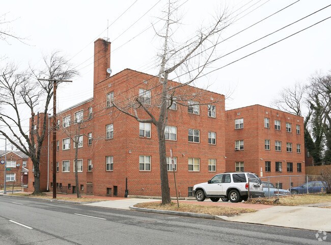 Building Exterior - 1301-1305 U St SE