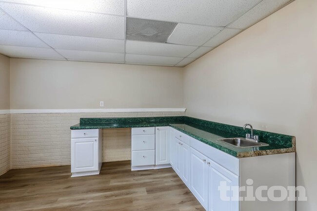 Photo - 115 Victor Ln