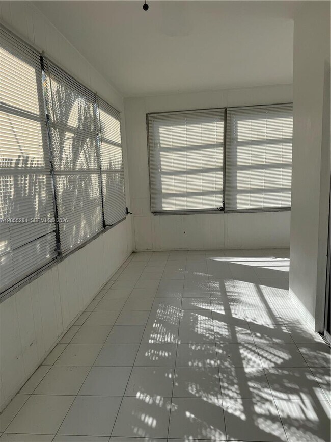 Photo - 4046 NW 19th St Unit 206