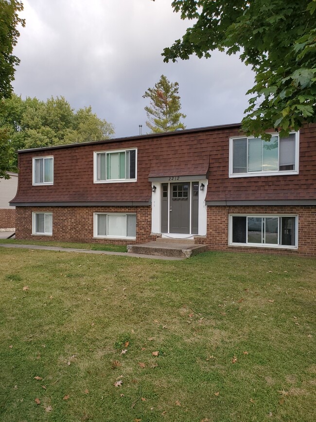 2212 Piper Place - 2212 Piper Plz Unidad 3