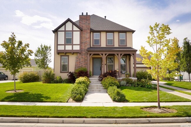 Building Photo - Beautiful Kaysville Home now Available!