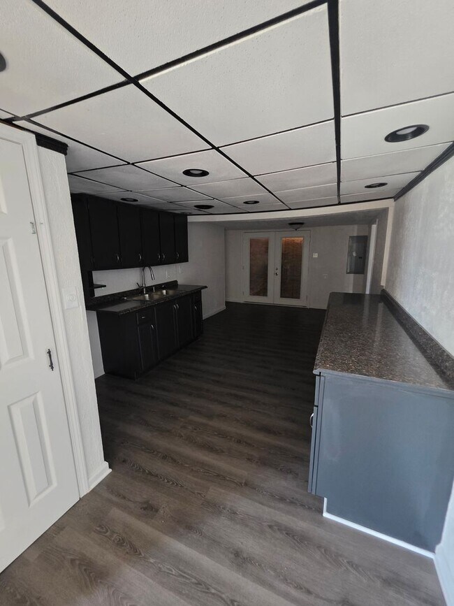 Photo - LIMITED TIME**NO APPLICATION FEE**1/2 OFF DEPOSIT**