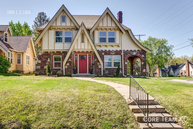 Building Photo - 401 E Gregory Blvd Rental