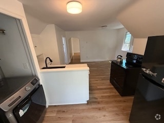 Building Photo - 403 W Eleventh St Unit B Rental