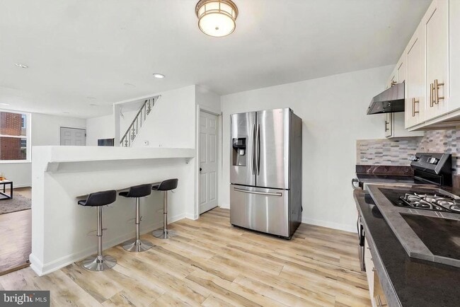 Photo - 4223 N Hicks St