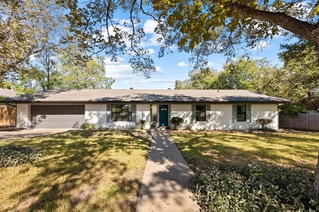 Photo - 1006 Hollybluff St