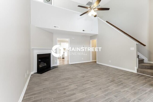 Photo - 4 Bedroom Pet-Friendly Home in RALEIGH, NC with Main Street Renewal