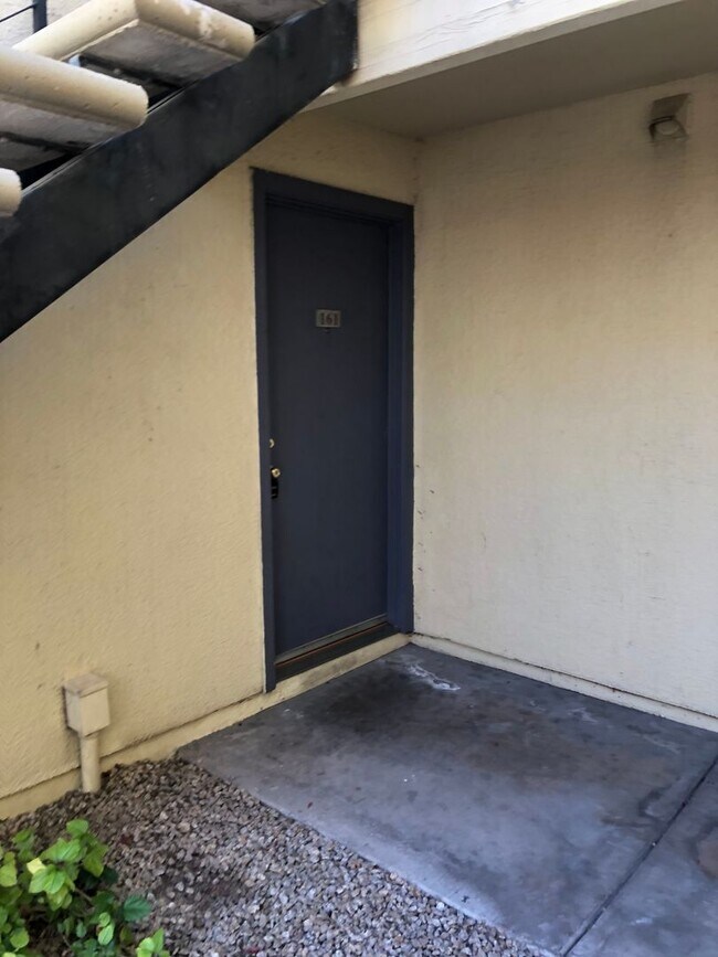 Photo - Melrose District 2 Bedroom / 2 Bath Ground...