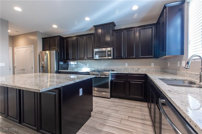 Photo - 12382 Loggeta Way