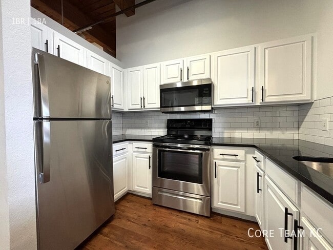 202 W 5th St Unit 606