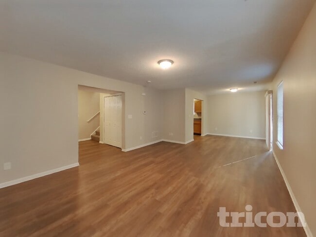 Photo - 9225 Dry Creek Dr