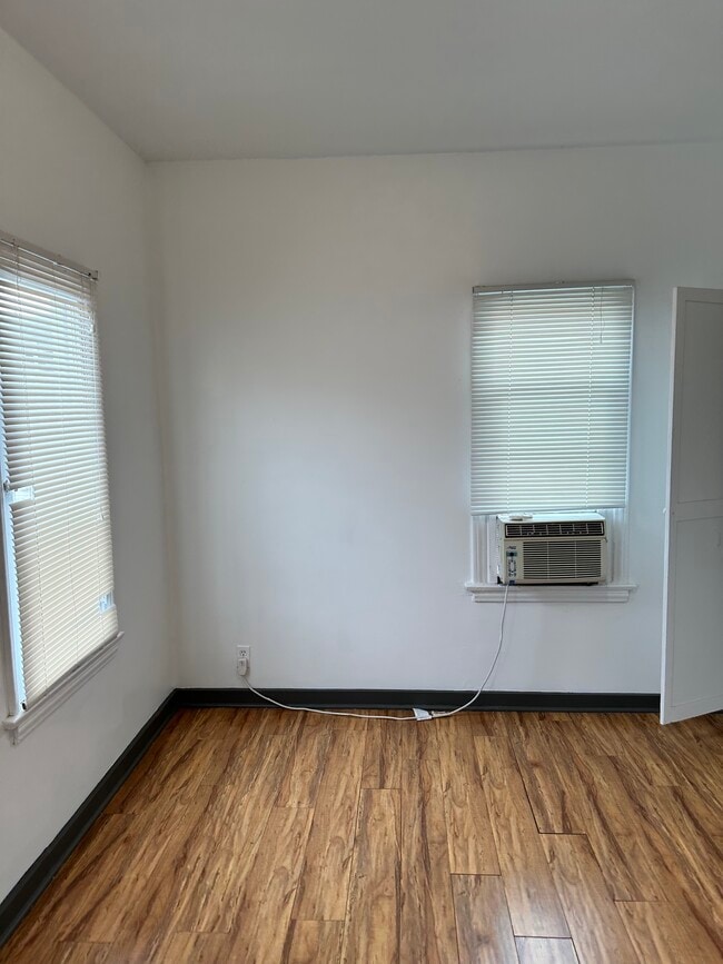 2824 Menlo Ave