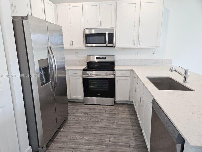 Photo - 5859 Shining Sea Ct